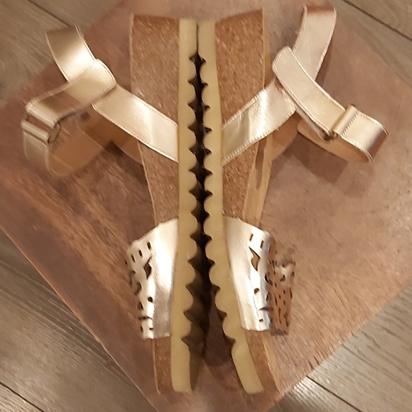 Dorking by Fluchos wedge sandals - Picture 8 of 8